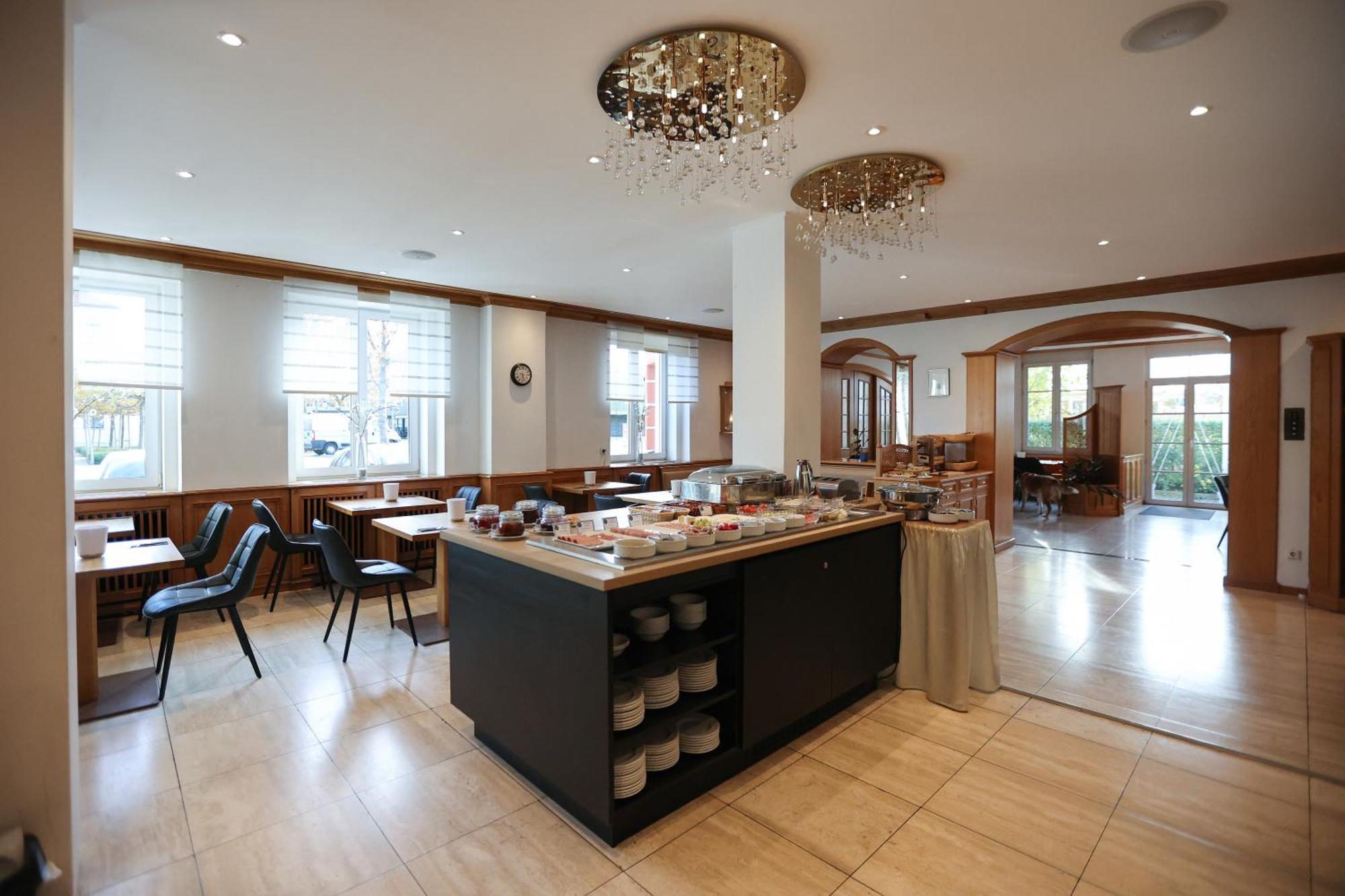 Arthotel Ana Flair Noerdlingen Ngoại thất bức ảnh