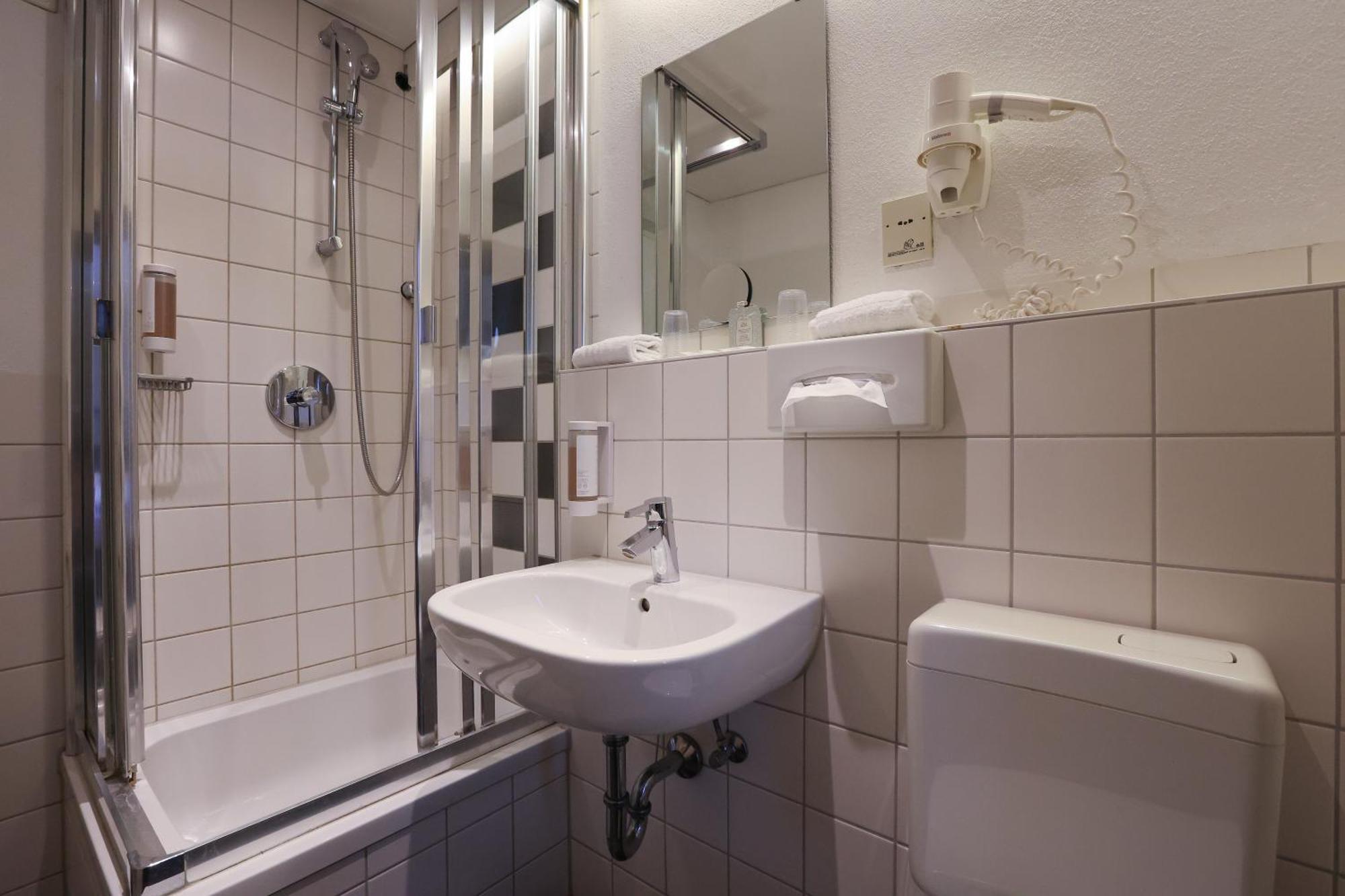 Arthotel Ana Flair Noerdlingen Ngoại thất bức ảnh